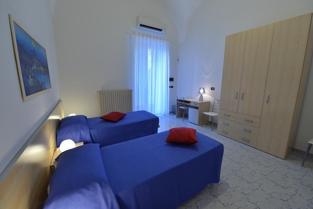 Il Normanno Hotel Mesagne Szoba fotó